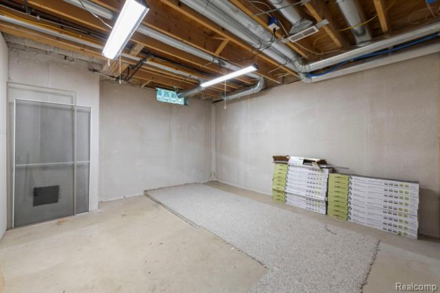 Builiding view sixty six for 50145 Tottenham, Canton, MI. 48187