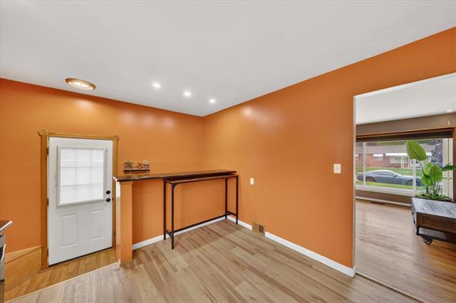 Builiding view eleven for 6950 Mohican, Westland, MI. 48185