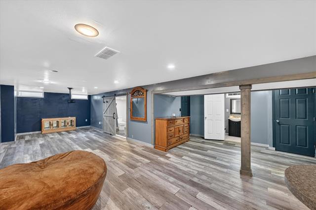 Builiding view twenty four for 6950 Mohican, Westland, MI. 48185