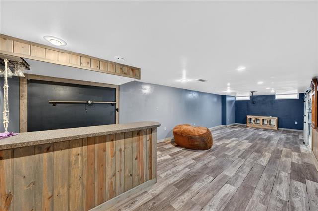 Builiding view twenty three for 6950 Mohican, Westland, MI. 48185