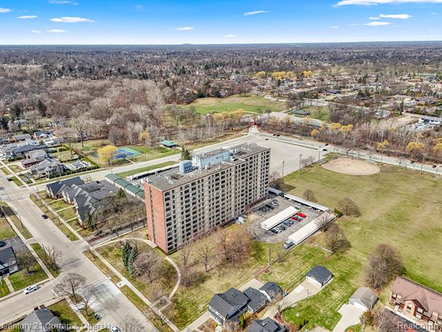 Builiding view fifty for 21800 Morley, Dearborn, MI. 48124