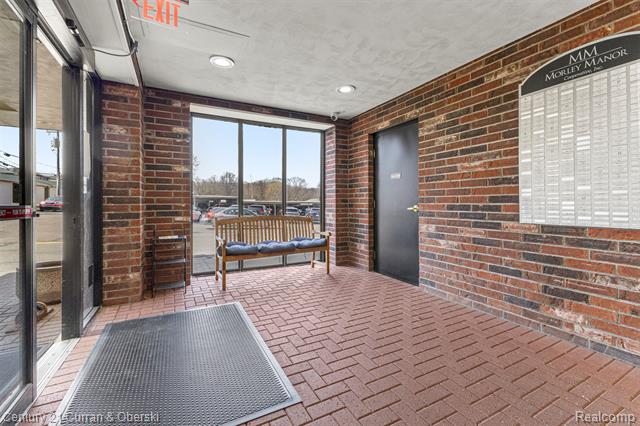 Builiding view forty four for 21800 Morley, Dearborn, MI. 48124