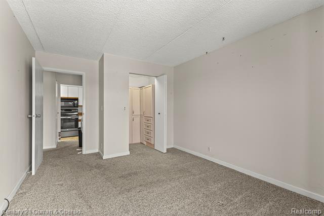 Builiding view twenty eight for 21800 Morley, Dearborn, MI. 48124