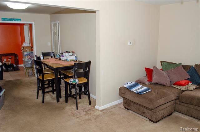 Builiding view twelve for 5850 Deering, Garden City, MI. 48135