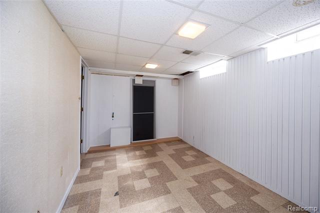 Builiding view forty one for 5646 Cambourne, Dearborn Heights, MI. 48127