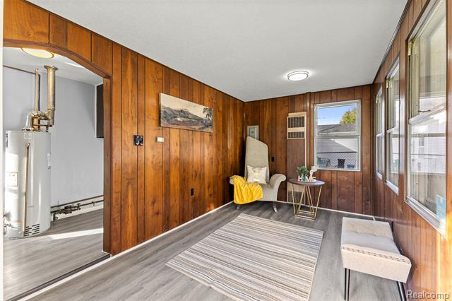 Builiding view fourteen for 28424 Elmwood, Garden City, MI. 48135