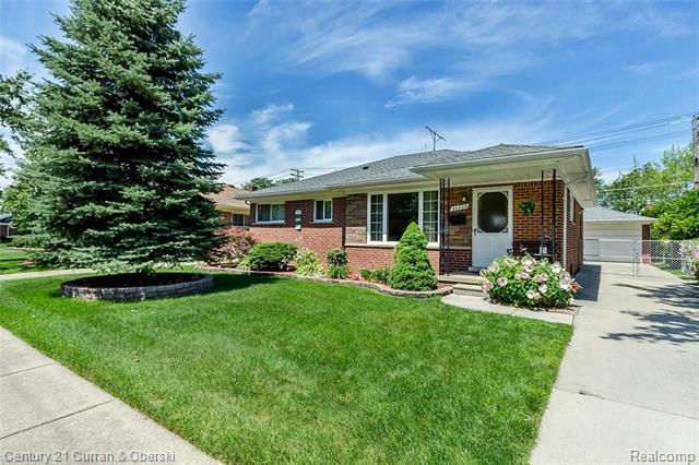 front view for 26622 Hass, Dearborn Heights, Mi. 48127