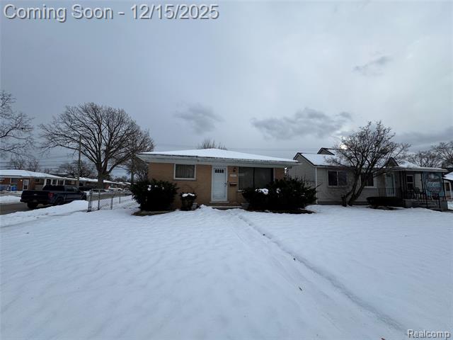 Builiding view one for 24903 Hass, Dearborn Heights, MI. 48127