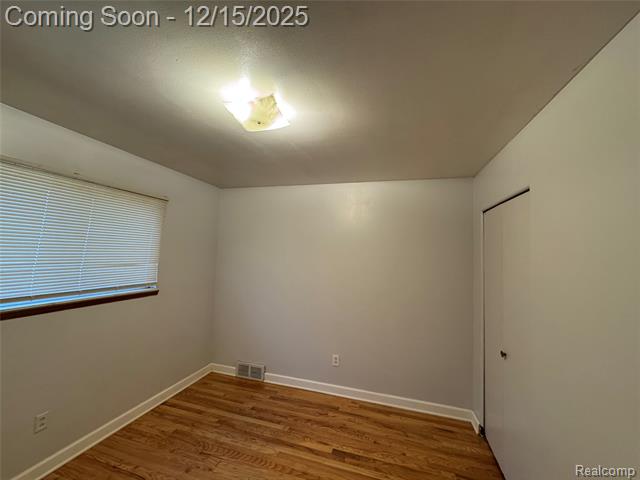 Builiding view seven for 24903 Hass, Dearborn Heights, MI. 48127