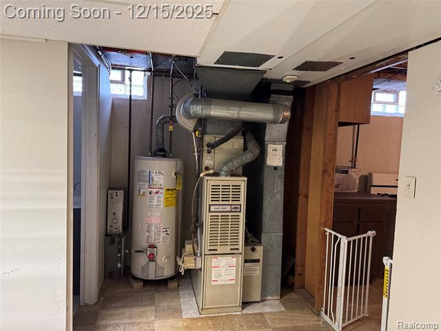 Builiding view twelve for 24903 Hass, Dearborn Heights, MI. 48127