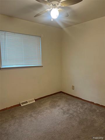 Builiding view eleven for 6039 Silvery, Dearborn Heights, MI. 48127