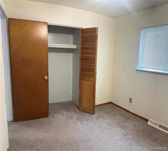 Builiding view twelve for 6039 Silvery, Dearborn Heights, MI. 48127