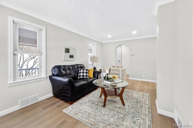 Builiding view three for 30619 Maplewood, Garden City, MI. 48135