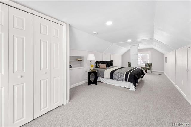 Builiding view twelve for 30619 Maplewood, Garden City, MI. 48135