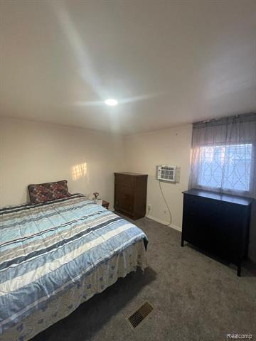 Builiding view eleven for 17297 Outer, Dearborn Heights, MI. 48127