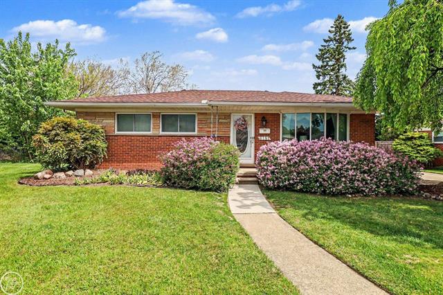 front view for 6181 N Bankle, Dearborn Heights, Mi. 48127