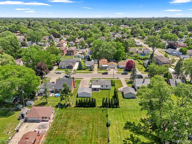 Builiding view twenty four for 6141 N Gulley, Dearborn Heights, MI. 48127