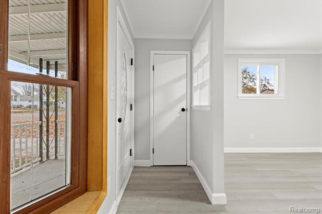 Builiding view five for 18648 Robert, Melvindale, MI. 48122