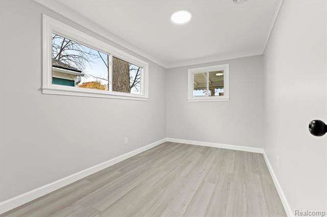 Builiding view fourteen for 18648 Robert, Melvindale, MI. 48122