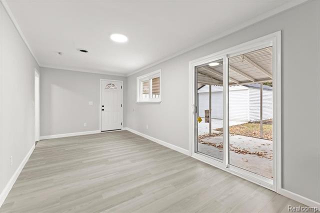 Builiding view thirteen for 18648 Robert, Melvindale, MI. 48122