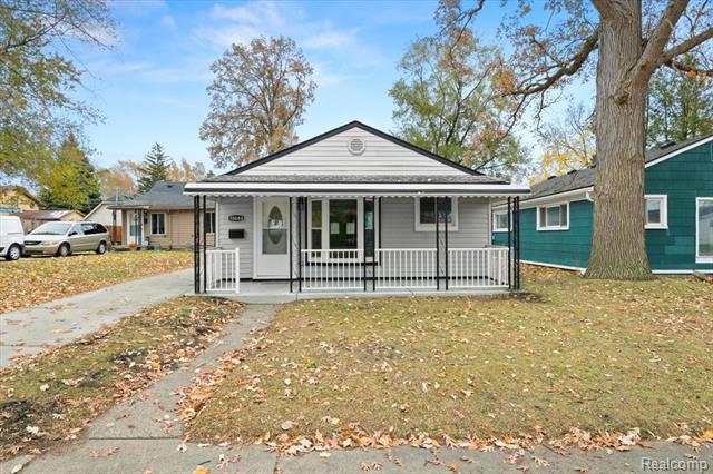 front view for 18648 Robert, Melvindale, Mi. 48122