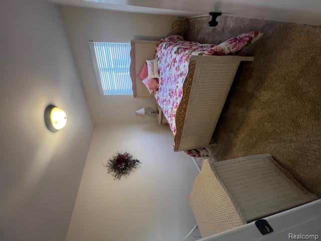 Builiding view five for 5918 Lafayette, Dearborn Heights, MI. 48127