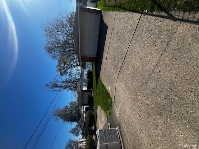 Builiding view fourteen for 5918 Lafayette, Dearborn Heights, MI. 48127