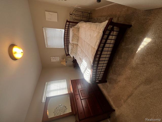 Builiding view six for 5918 Lafayette, Dearborn Heights, MI. 48127