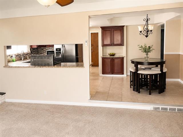 Builiding view fifteen for 27344 Michele, Dearborn Heights, MI. 48127