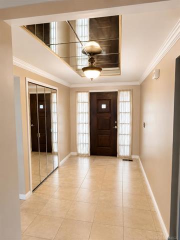 Builiding view seven for 27344 Michele, Dearborn Heights, MI. 48127