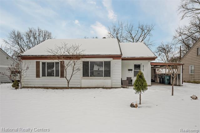 Builiding view eighteen for 22160 Morton, Oak Park, MI. 48237