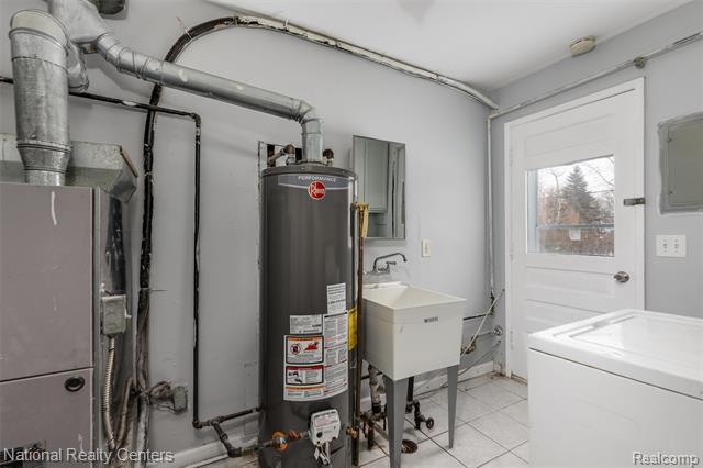 Builiding view eleven for 22160 Morton, Oak Park, MI. 48237