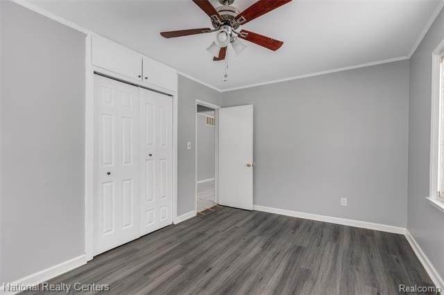 Builiding view nine for 22160 Morton, Oak Park, MI. 48237