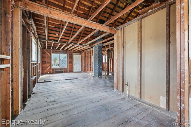 Builiding view fourteen for 17621 Hanna, Melvindale, MI. 48122