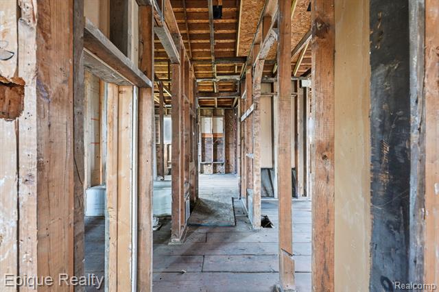 Builiding view seventeen for 17621 Hanna, Melvindale, MI. 48122