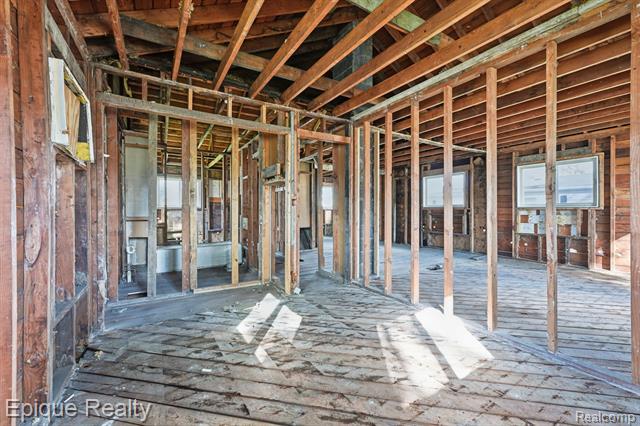 Builiding view sixteen for 17621 Hanna, Melvindale, MI. 48122