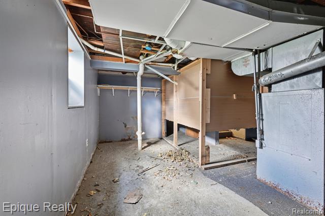 Builiding view twenty four for 17621 Hanna, Melvindale, MI. 48122