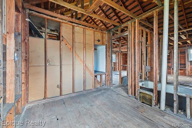 Builiding view twenty for 17621 Hanna, Melvindale, MI. 48122