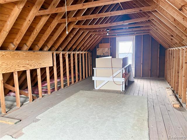 Builiding view ten for 15180 Colson, Dearborn, MI. 48126