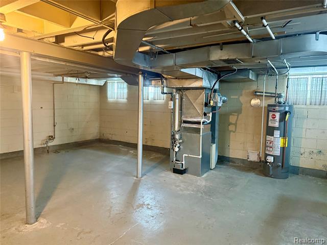 Builiding view twelve for 15180 Colson, Dearborn, MI. 48126