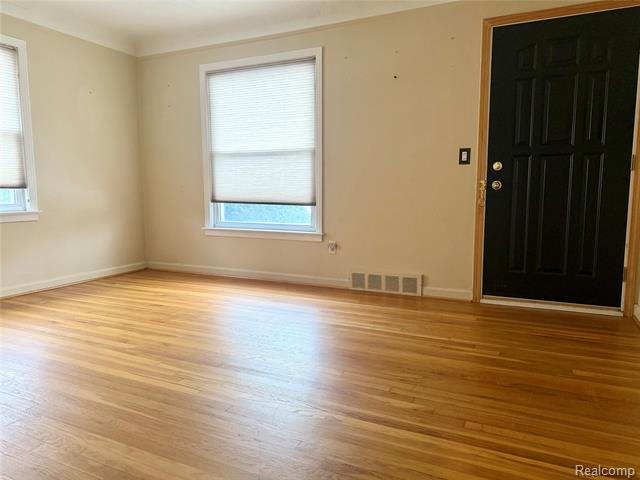 Builiding view two for 15180 Colson, Dearborn, MI. 48126