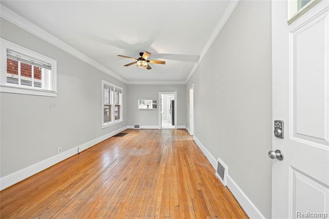 Builiding view four for 332 W Saratoga, Ferndale, MI. 48220