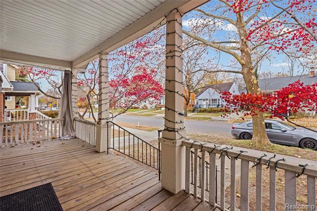 Builiding view three for 332 W Saratoga, Ferndale, MI. 48220