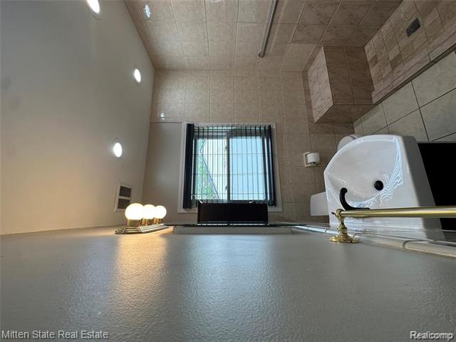 Builiding view three for 4616 Chovin, Dearborn, MI. 48126