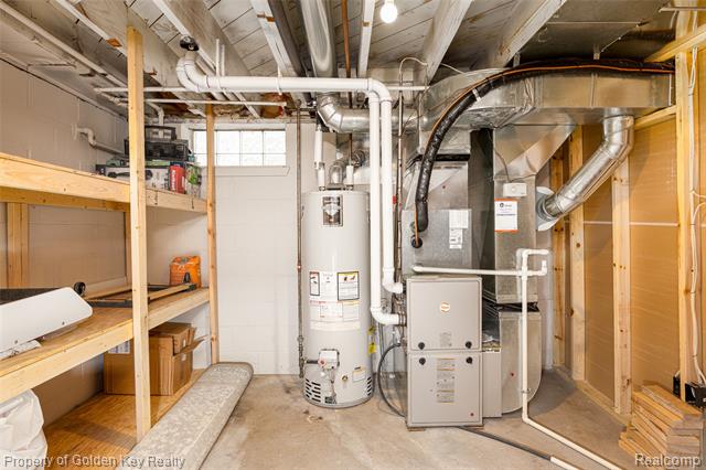 Builiding view twenty nine for 298 W Saratoga, Ferndale, MI. 48220