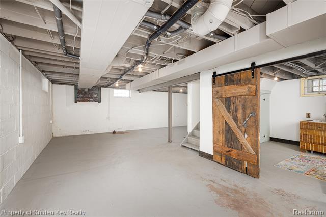 Builiding view twenty six for 298 W Saratoga, Ferndale, MI. 48220