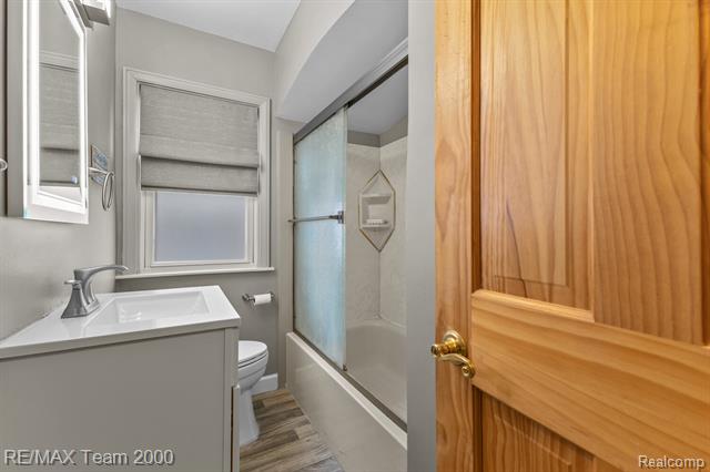 Builiding view eleven for 4845 Westland, Dearborn, MI. 48126