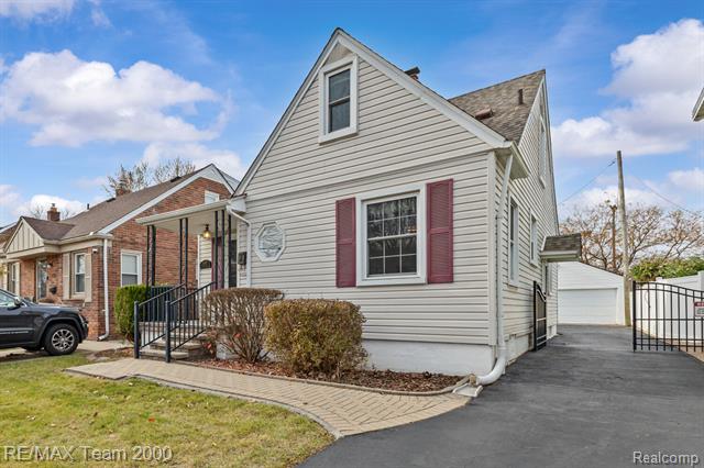 Builiding view one for 4845 Westland, Dearborn, MI. 48126