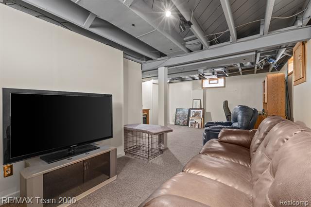 Builiding view twenty one for 4845 Westland, Dearborn, MI. 48126