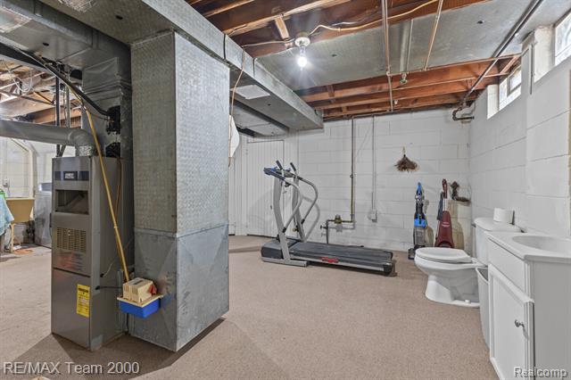 Builiding view twenty three for 4845 Westland, Dearborn, MI. 48126